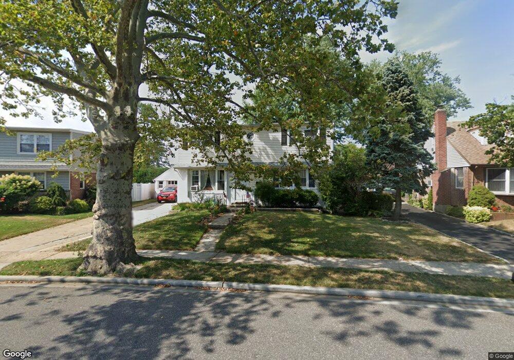 1124 Lorraine Dr, Franklin Square, NY 11010 - photo 1