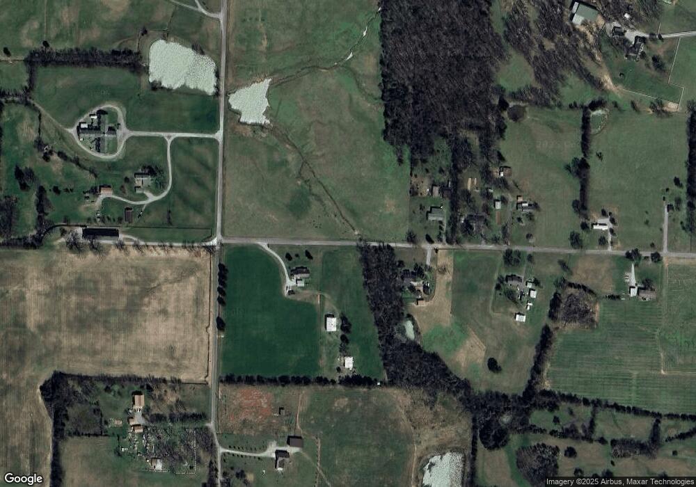 320 Montgomery Rd, Shelbyville, TN 37160 - photo 1