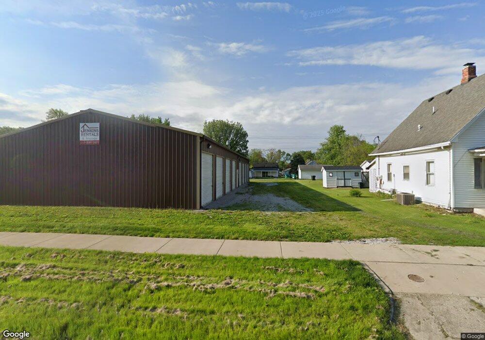 2217 Marshall Ave, Mattoon, IL 61938 - photo 1