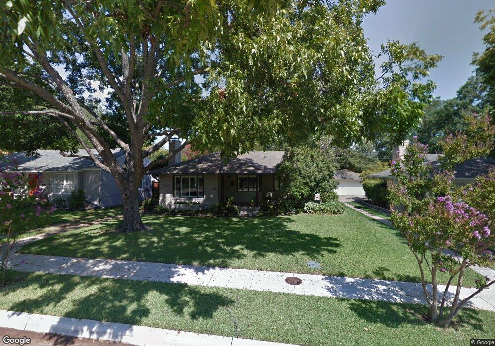 6147 Sudbury Dr, Dallas, TX 75214 - photo 1