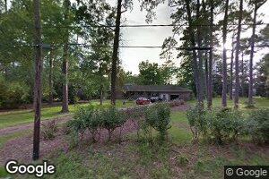 7621 La Roche Ave, Savannah, GA 31406