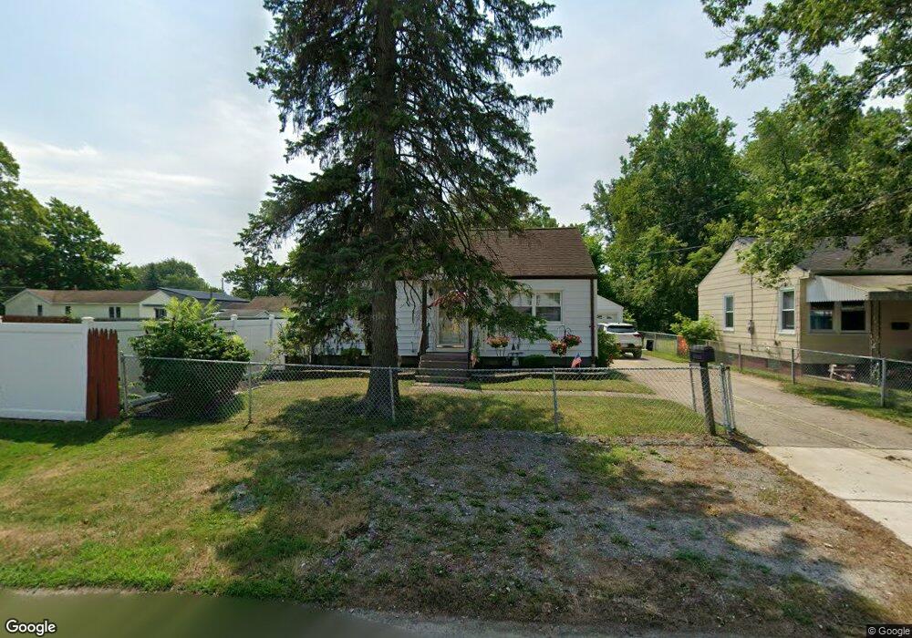 378 Summit Blvd, North Tonawanda, NY 14120 - photo 1