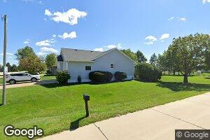 107 Landau Ct, Robins, IA 52328