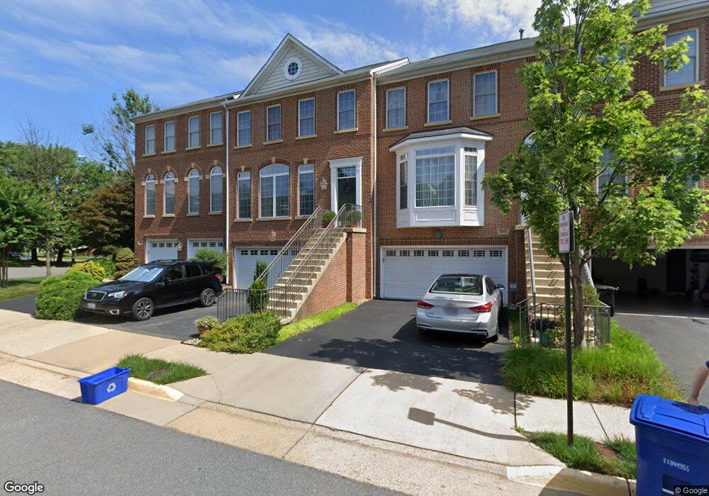 9916 Cyrandall Place, Oakton, VA 22124 - photo 1