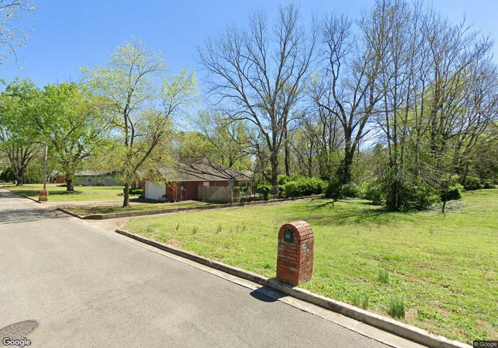 450 W 4th St, Tahlequah, OK 74464 - photo 1