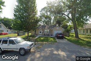 213 S Benton St, Tampico, IL 61283