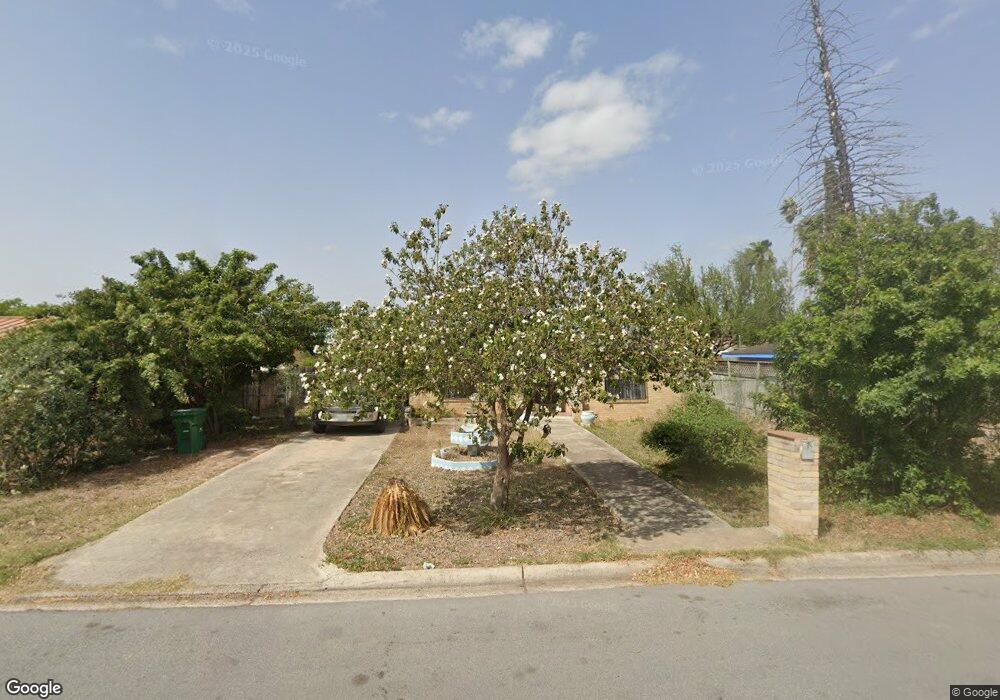 710 W Caffery Ave, Pharr, TX 78577 - photo 1