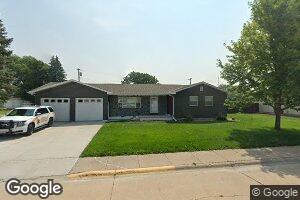 611 S Wind Dr, Gibbon, NE 68840