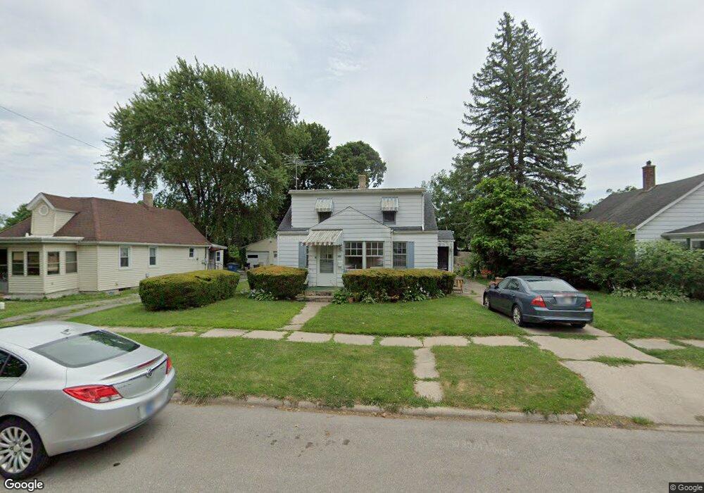 301 Roosevelt St, La Porte, IN 46350 - photo 1