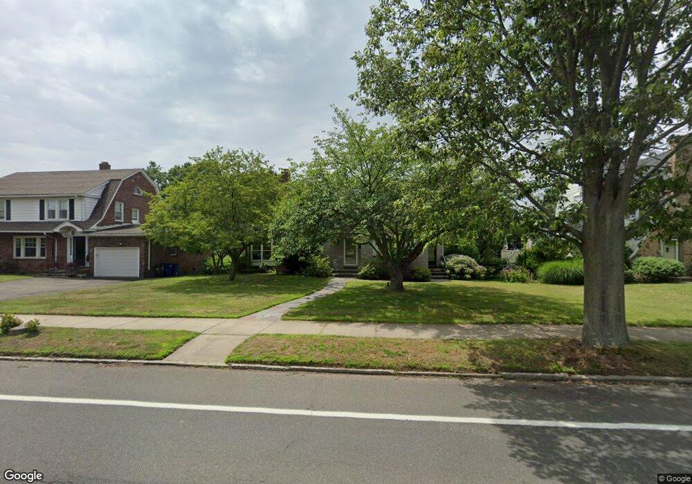 656 Townsend Ave, New Haven, CT 06512 - photo 1