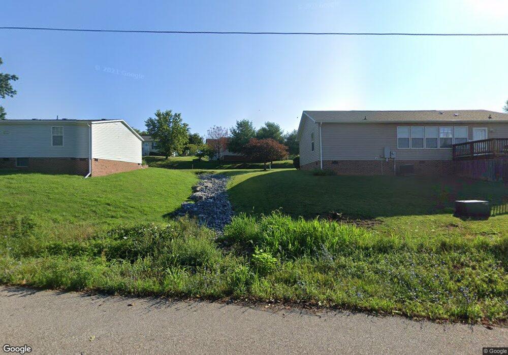 1735 Cobblestone Dr, Harrisonburg, VA 22801 - photo 1