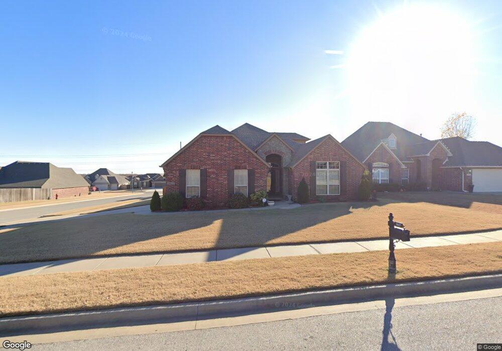 1417 E Phoenix St, Broken Arrow, OK 74011 - photo 1