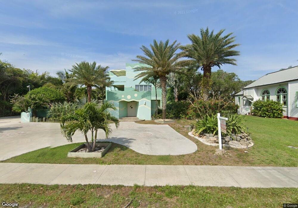 352 S Orlando Ave unit C, Cocoa Beach, FL 32931 - photo 1