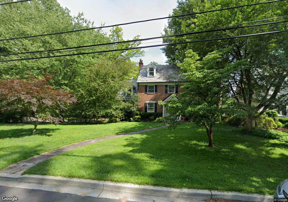 3121 Rolling Rd, Chevy Chase, MD 20815 - photo 1