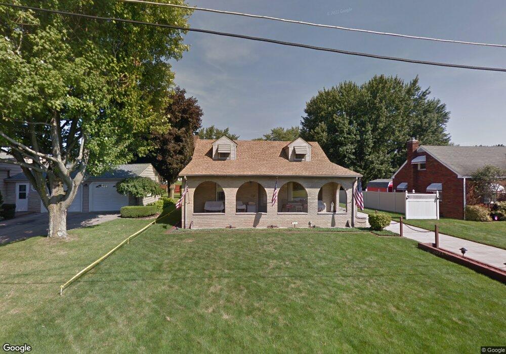 365 W Harvey St, Struthers, OH 44471 - photo 1