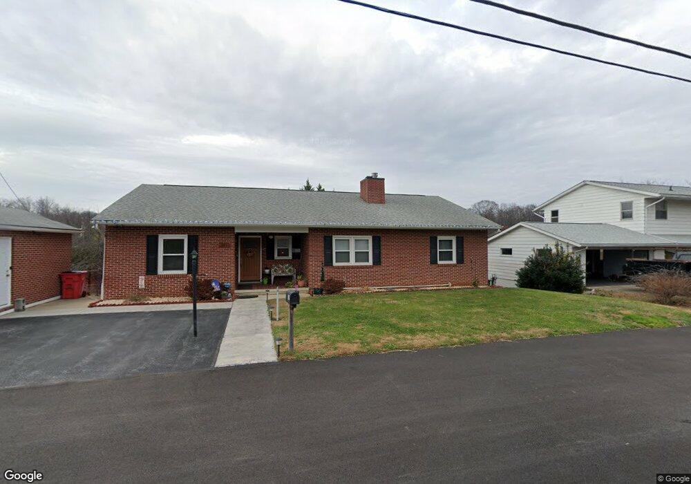 345 Pointfield Dr, Harpers Ferry, WV 25425 - photo 1