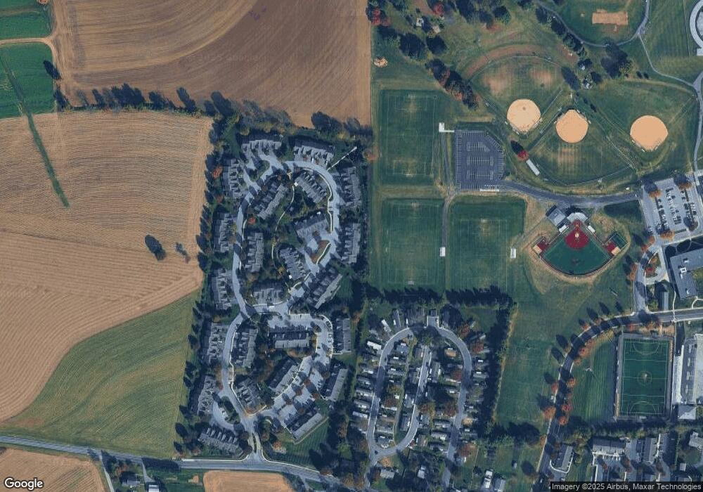 176 Fieldcrest Ln, Ephrata, PA 17522 - photo 1