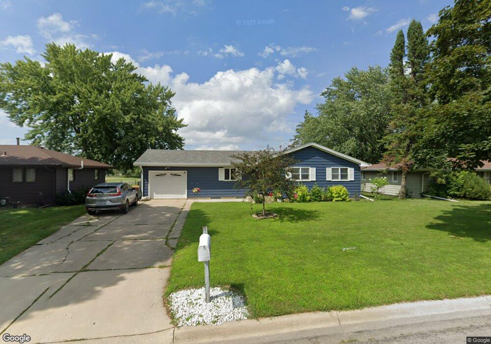 1506 Plainview Ln, Albert Lea, MN 56007 - photo 1
