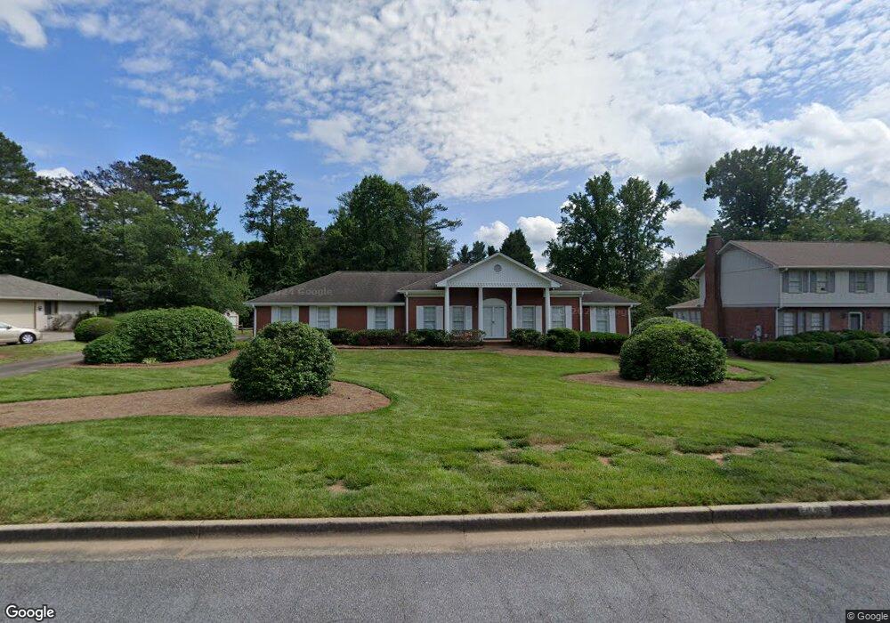290 Northgate Trace, Roswell, GA 30075 - photo 1