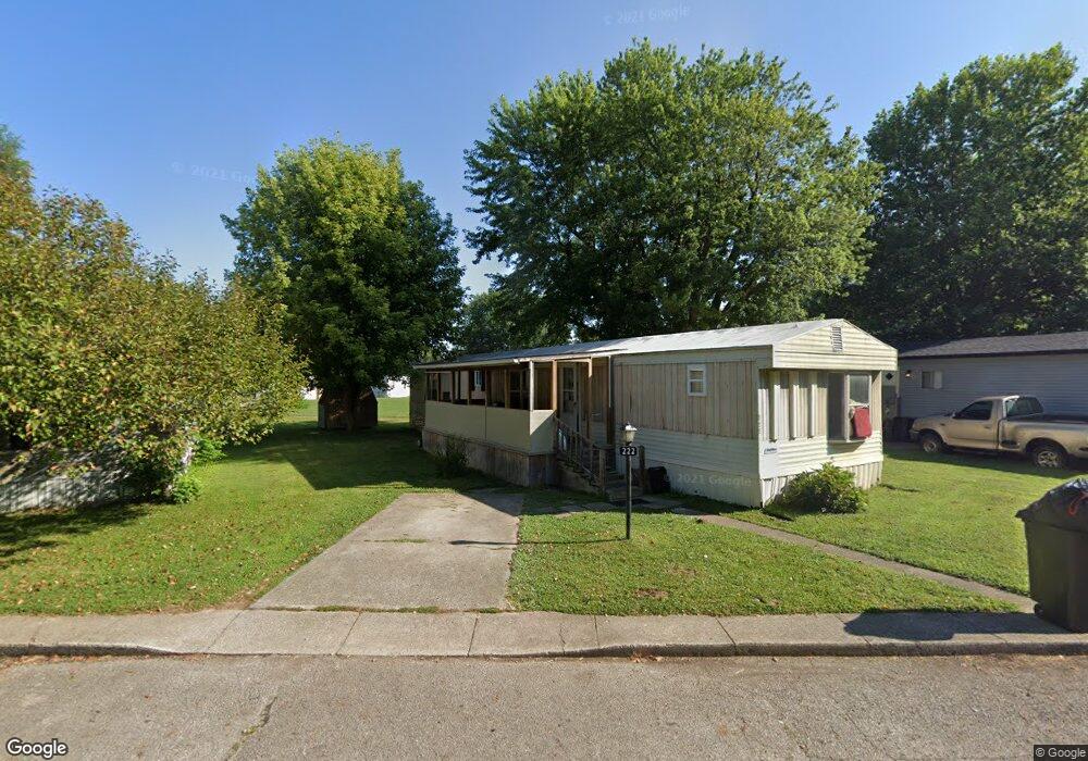 222 Villa Dr, Circleville, OH 43113 - photo 1