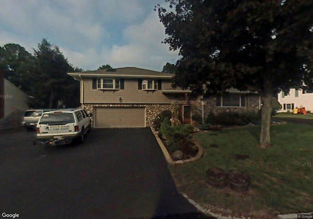 31 Lawndale Rd, Stoneham, MA 02180 - photo 1