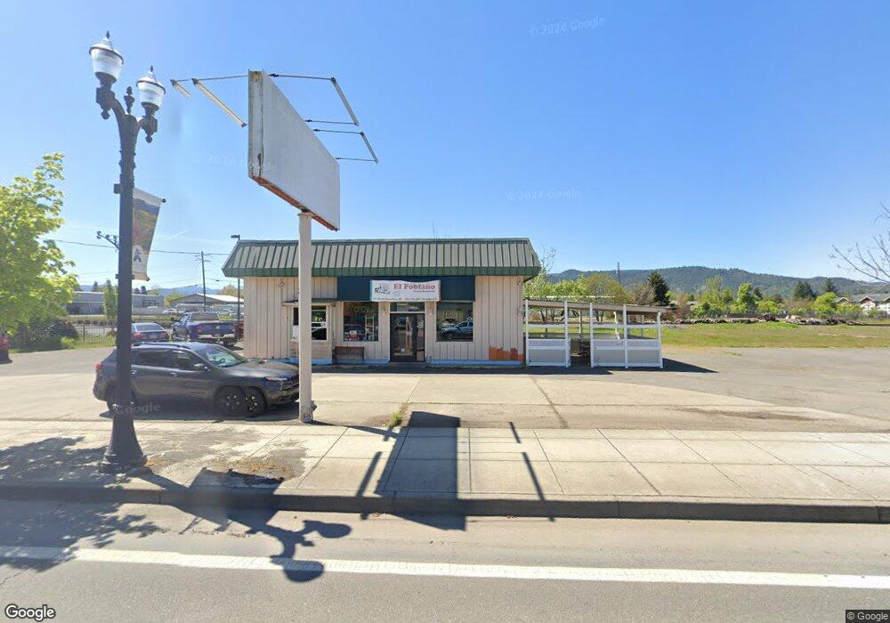 131 N Front St, Central Point, OR 97502 - photo 1