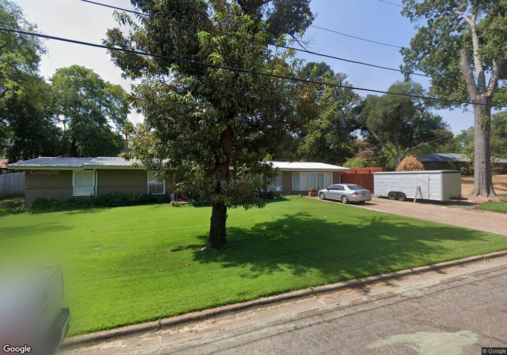 814 Sarah Anne St, Nacogdoches, TX 75965 - photo 1