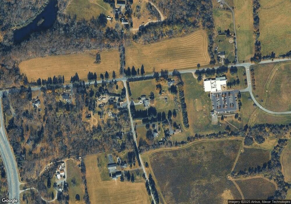 2 Deerpath Rd, Flemington, NJ 08822 - photo 1