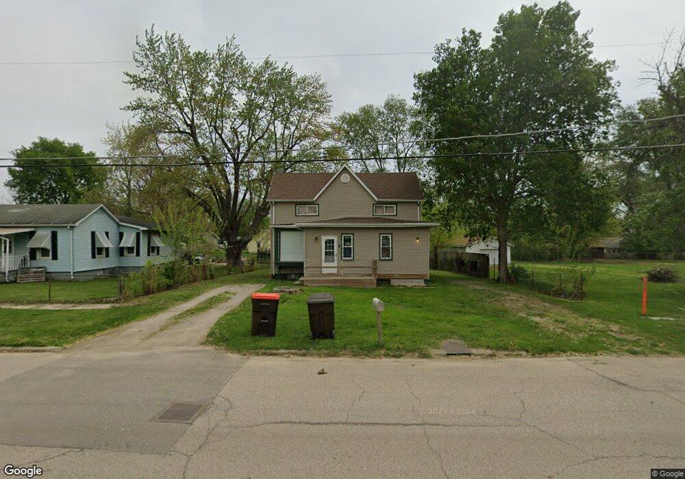 866 S State St, Lincoln, IL 62656 - photo 1