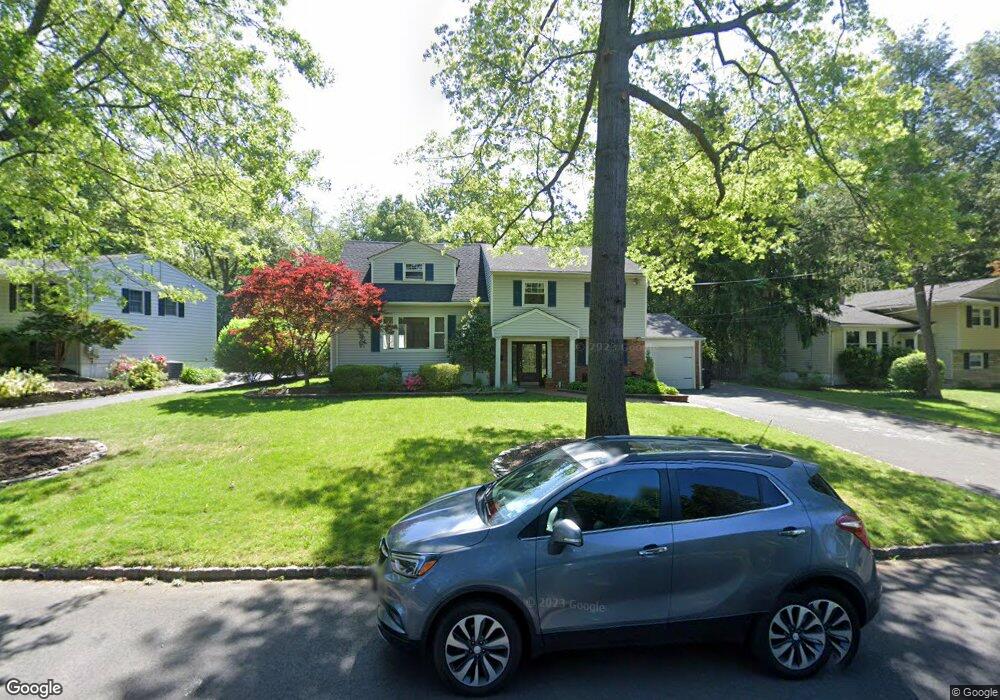 120 Brookside Dr, New Providence, NJ 07974 - photo 1