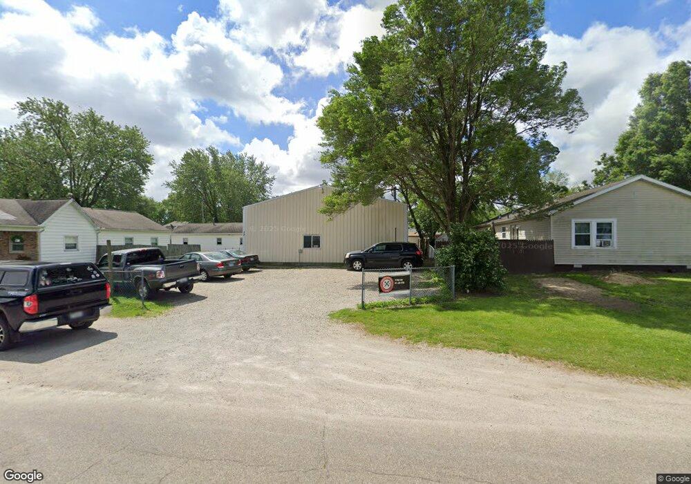 77 Piatt Ave, Mattoon, IL 61938 - photo 1