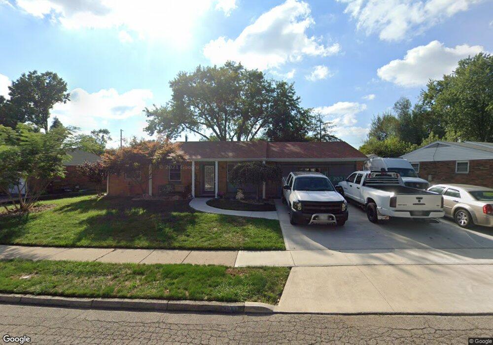 3094 Wyoming Dr, Xenia, OH 45385 - photo 1