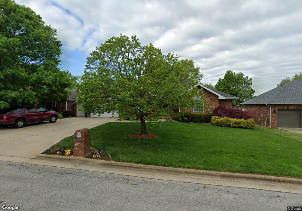 605 N Hawthorn Dr, Nixa, MO 65714 - photo 1