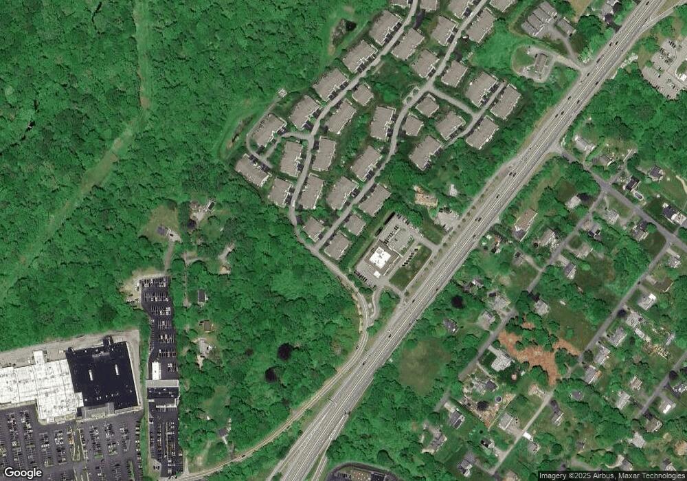 154 Camden Ct, Wakefield, RI 02879 - photo 1