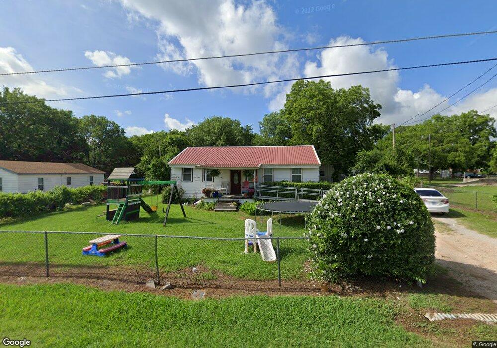 1623 2nd Ave NE, Ardmore, OK 73401 - photo 1