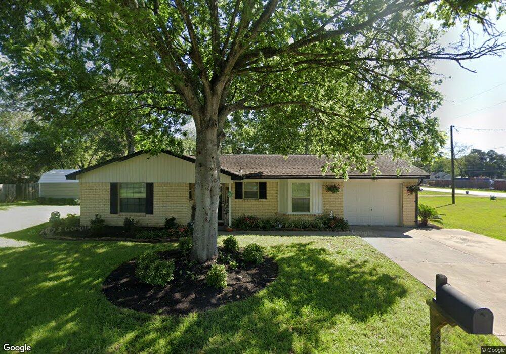 509 S Oak St, Tomball, TX 77375 - photo 1