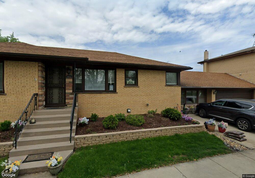 1962 Hamann Ct, Whiting, IN 46394 - photo 1