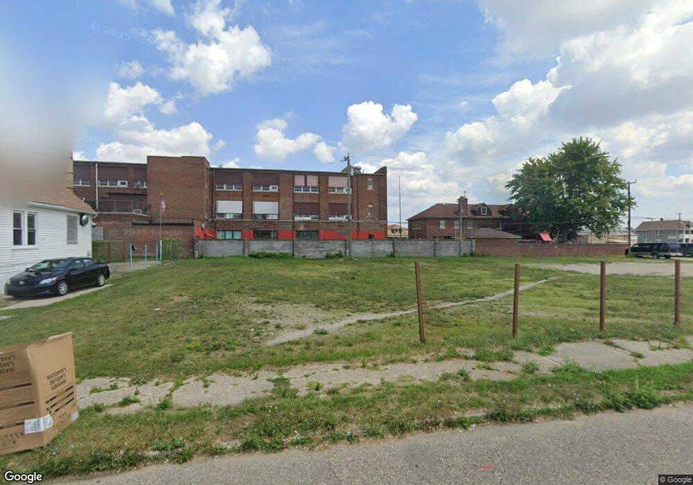 12814 Mitchell St, HamtraMcK, MI 48212 - photo 1