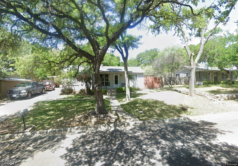 130 W Hillcrest Dr, San Marcos, TX 78666 - photo 1