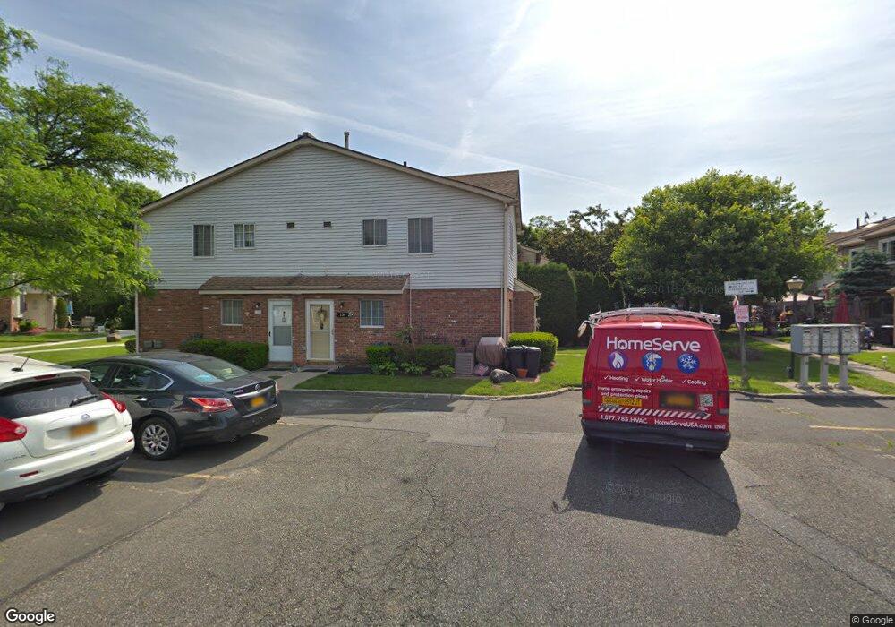 23B Franklin Ln unit 107B, Staten Island, NY 10306 - photo 1