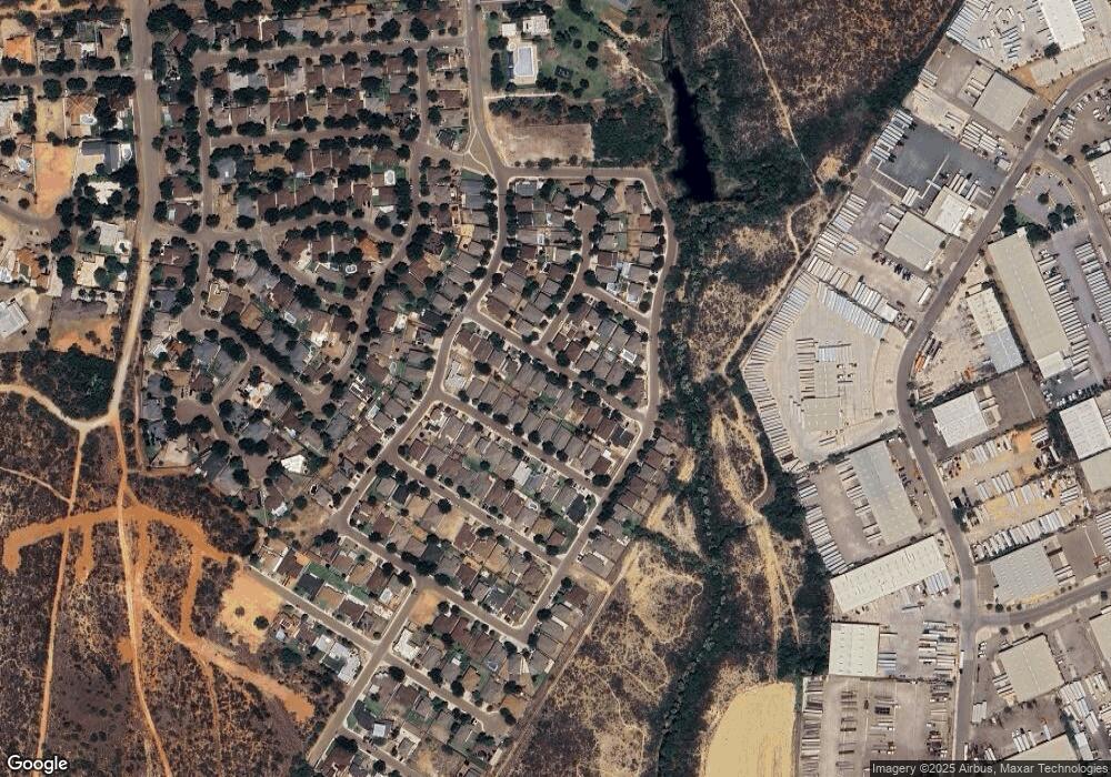 613 Ovenbird Thicket Dr, Laredo, TX 78045 - photo 1