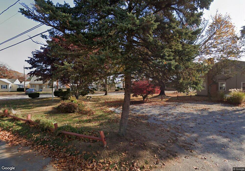 10 Sidewalk Ln, Old Lyme, CT 06371 - photo 1