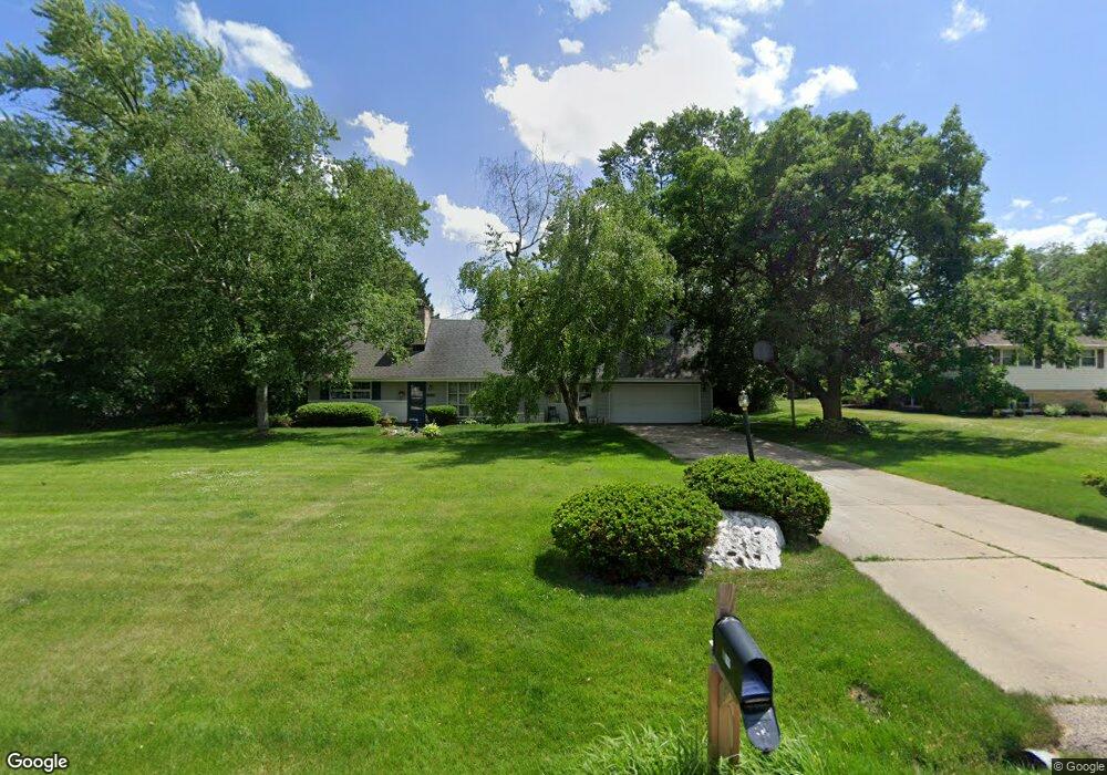 12955 Gremoor Dr, Elm Grove, WI 53122 - photo 1