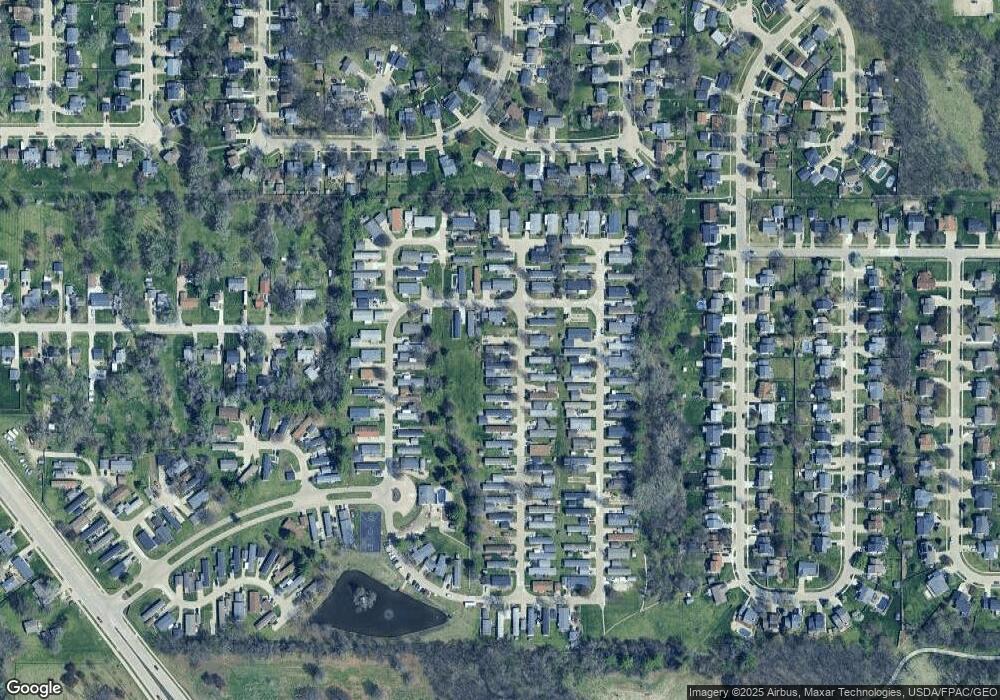 4070 Hampton Cir, Des Moines, IA 50320 - photo 1