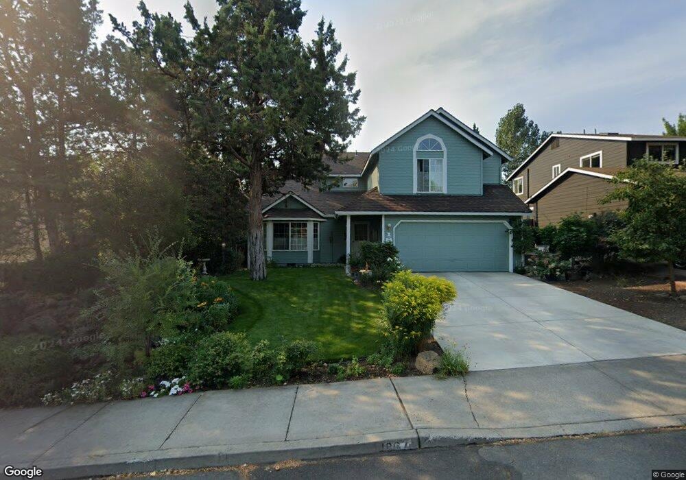 1867 NE Hollow Tree Ln, Bend, OR 97701 - photo 1