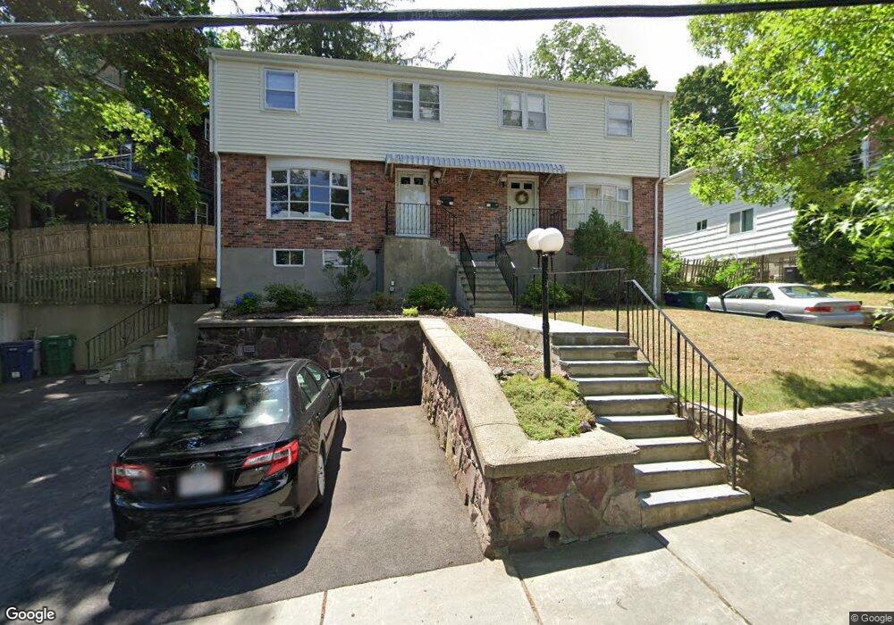 22 Summit St unit 2, Newton, MA 02458 - photo 1