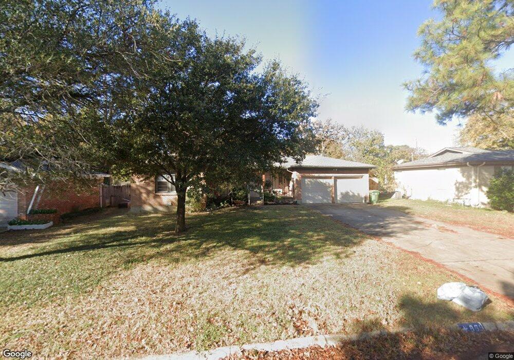 869 Lee Dr, Bedford, TX 76022 - photo 1
