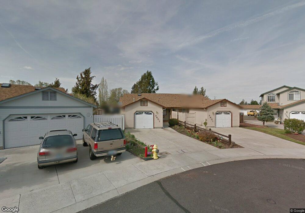 3607 SW Bobby Jones Ct, Redmond, OR 97756 - photo 1