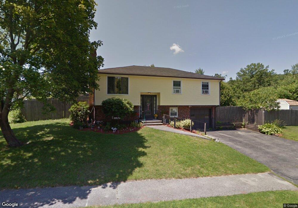 5 Nutmeg Dr, Worcester, MA 01603 - photo 1