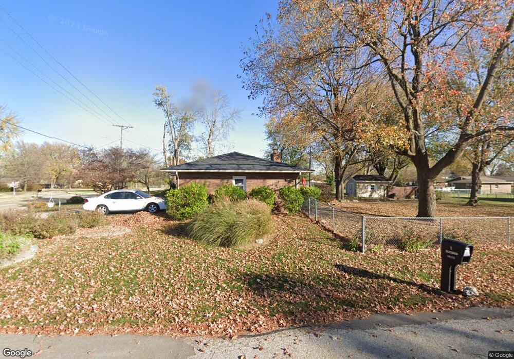 1 Rosewood Dr, Maryville, IL 62062 - photo 1